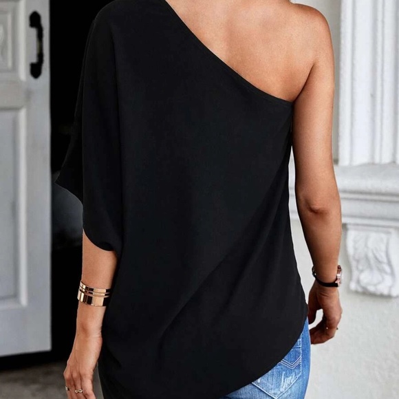 Green One Shoulder Casual Blouse - Picture 5 of 7